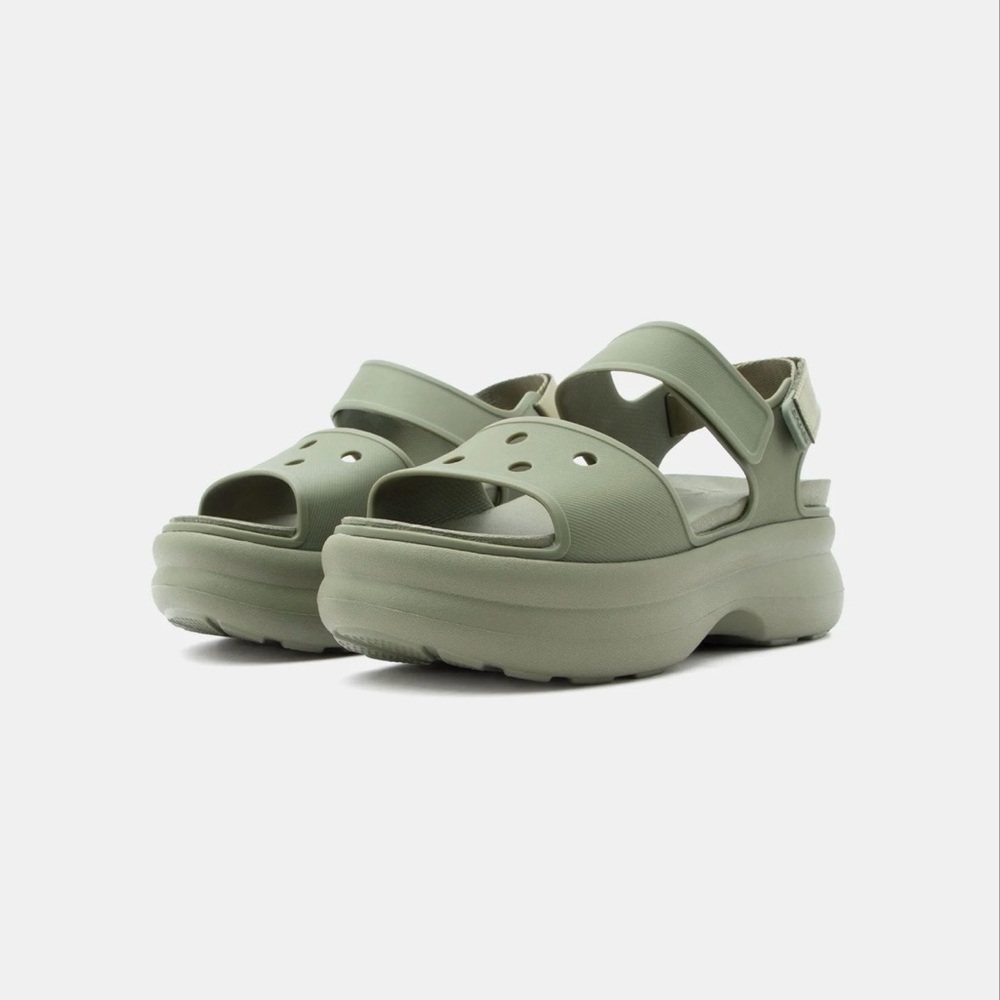 NWOT Crocs Soho Y Strap Army Green Sandals